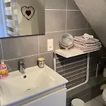 Aux Petits Coeurs De Petite Venise Апартаменти