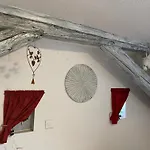 Aux Petits Coeurs De Petite Venise